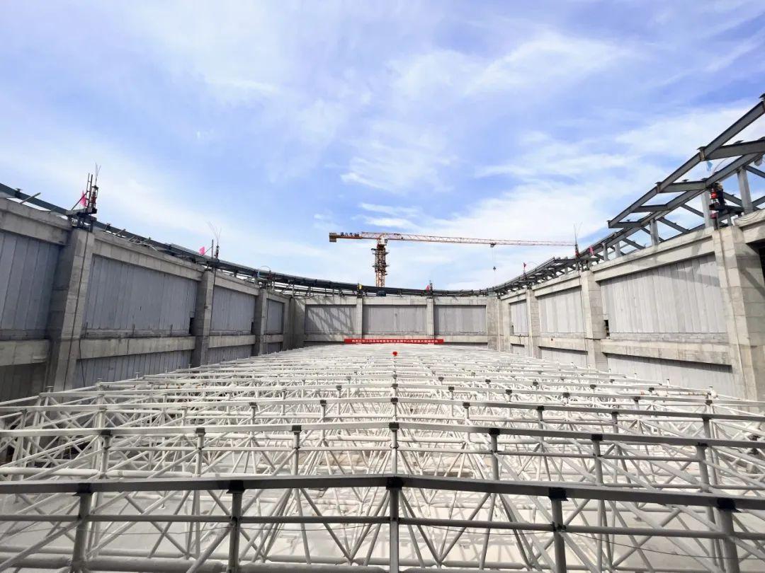 山西建投六建集团承建的山阴县场馆Z6尊龙凯时项目会展中心网架提升圆满完成