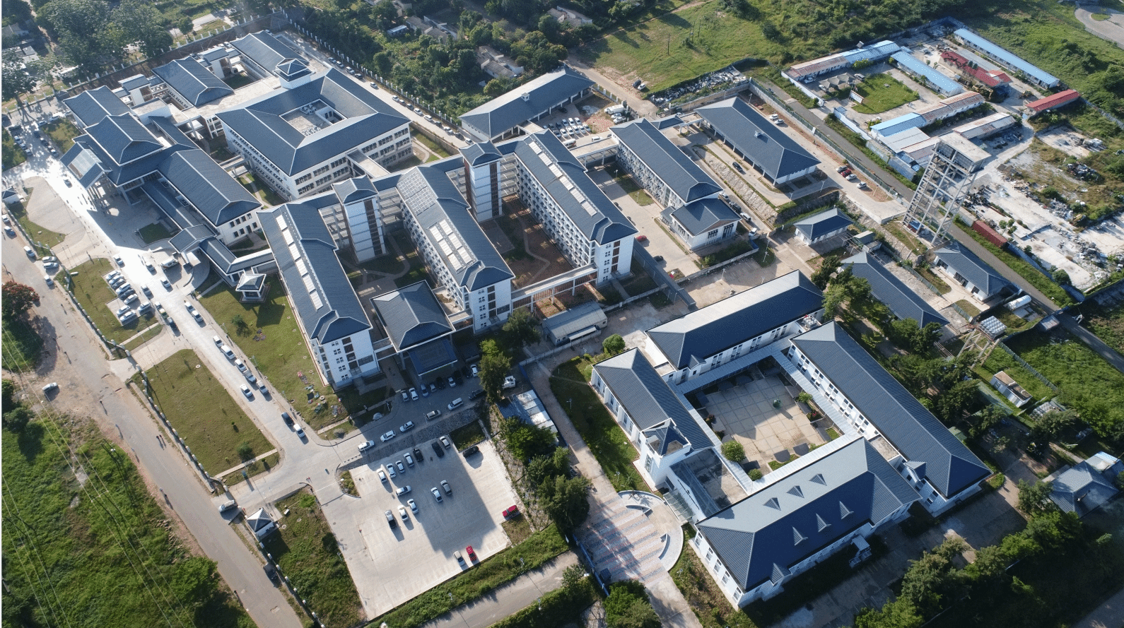山西建投国际Z6尊龙凯时集团承建的援赞比亚医院利维·姆瓦纳瓦萨医院项目获商务部“优良工程”评定